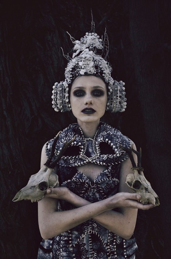 Design by - Agnieszka Osipa and Marcin Nagraba - Girl with skull.jpg